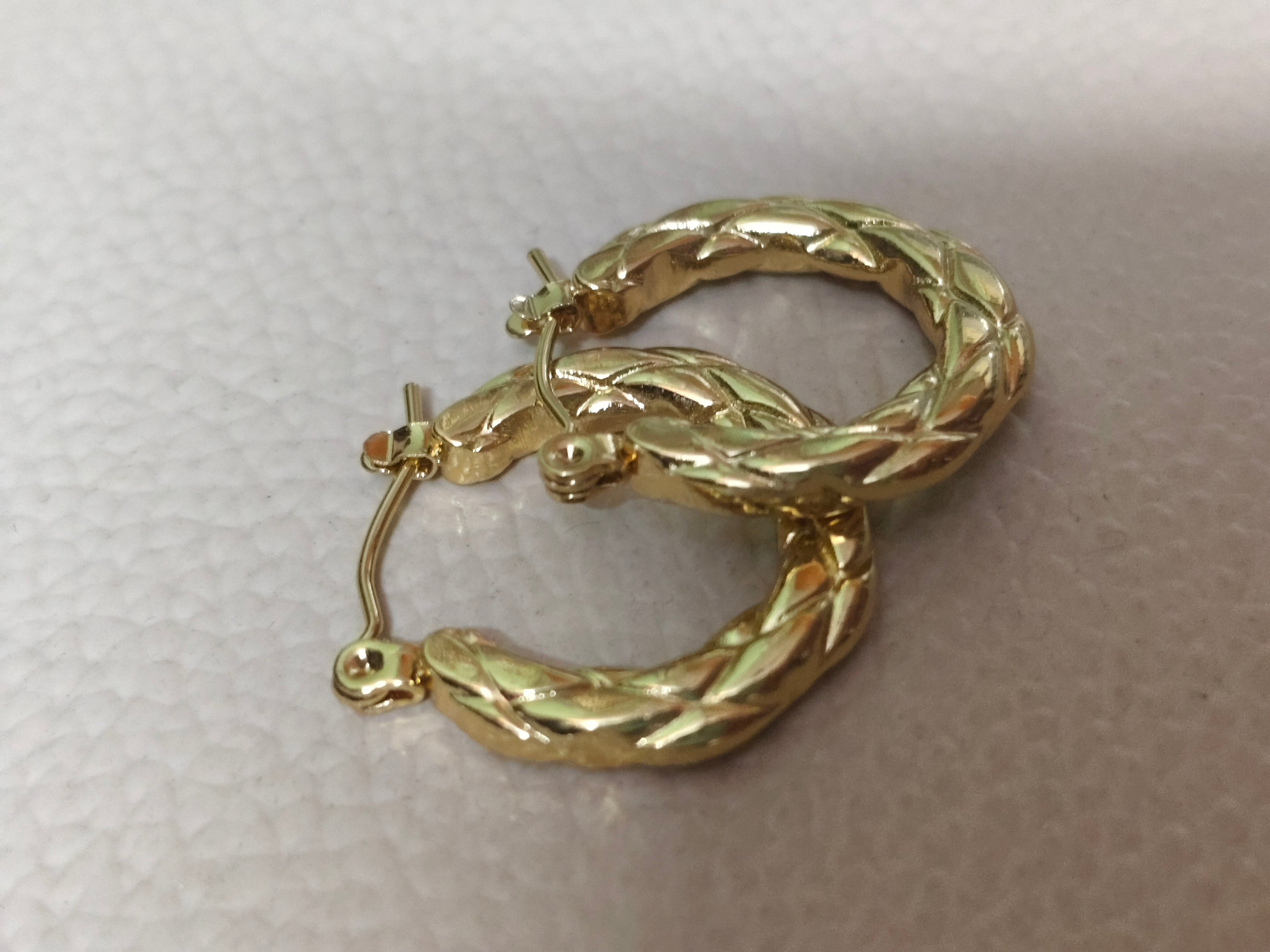 Timeless Radiance Anti-Tarnish Earrings – Shine That Lasts